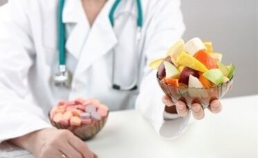 Táplálkozási szakértő gyümölcssalátával